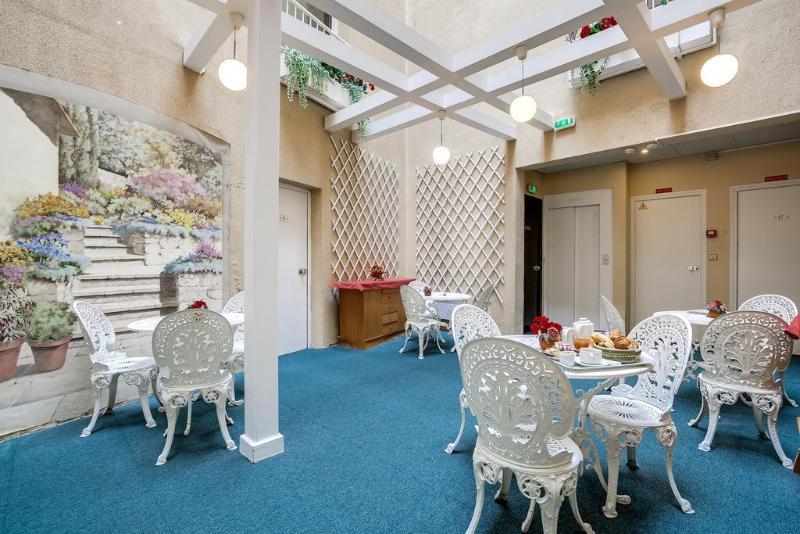 德阿尔特酒店 吕埃尔-马尔迈松 外观 照片